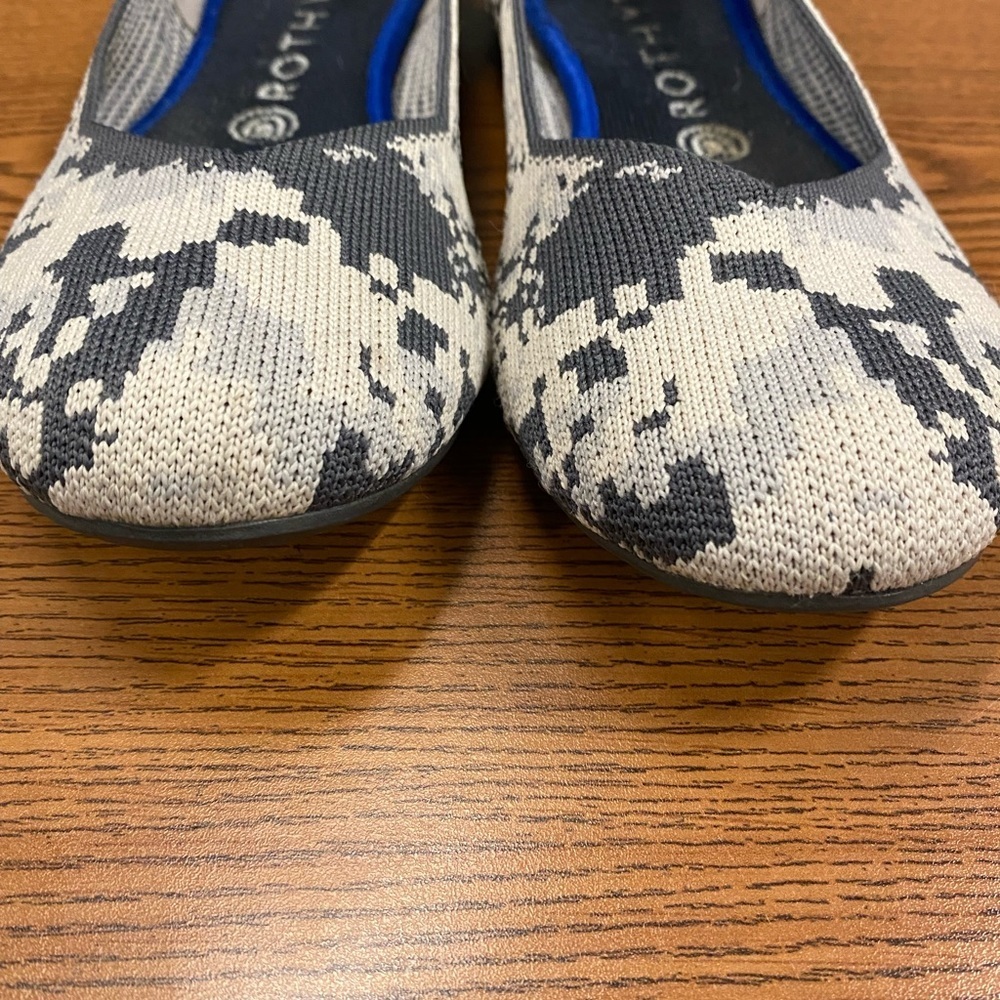 Rothy’s Ash Grey Camo Flats-Size 9 Retired Print! - Picture 4 of 13